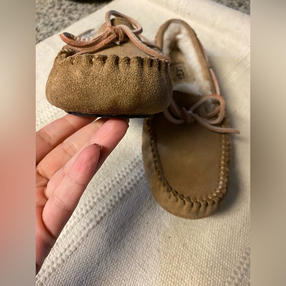 Ugg Dakota Slipper size 5 women’s - Picture 4 of 12